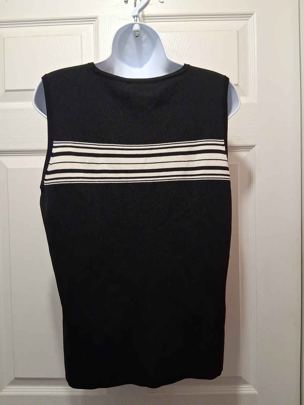 Style & Co. Black & White Sleeveless Knit Top with White Striped Accent XL NWT